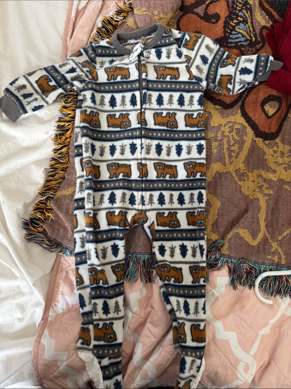 chick pea White Fleece Footed One-Piece with Brown Bear & Navy Trees
